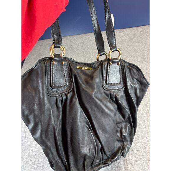 Miu Miu Shoulder Handbag Womens Black Leather 197 Hobo Classic - Picture 1 of 12